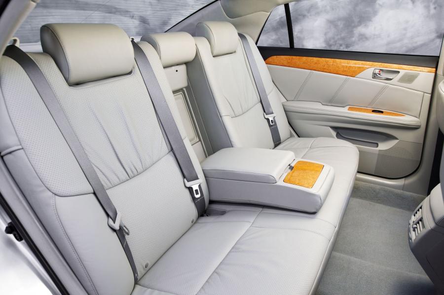 Интерьер Toyota Avalon (GSX30) 2005 года  (фото 21 из 79)